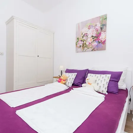 Apartment Lavanda Kastela